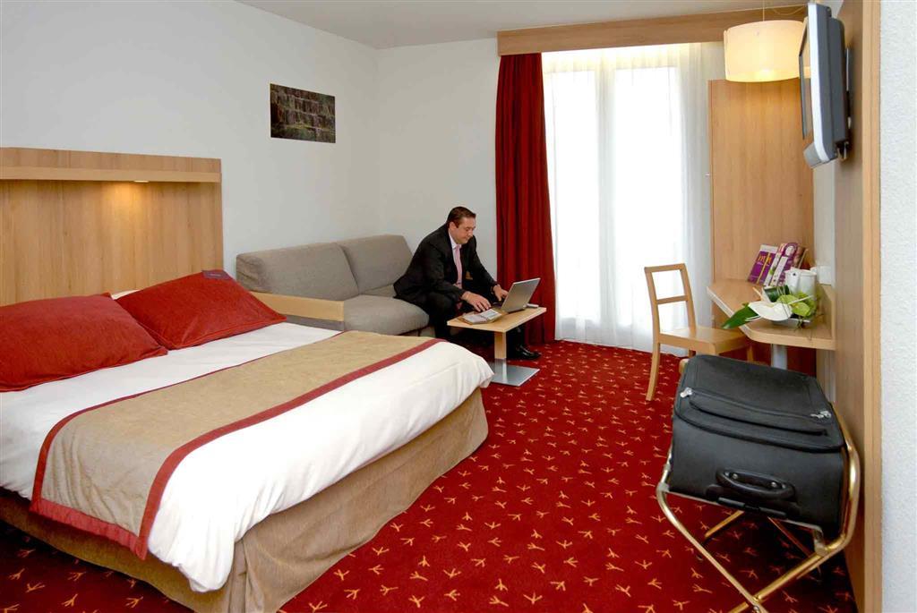 Mercure Abbeville Centre - Porte De La Baie De Somme Exterior photo