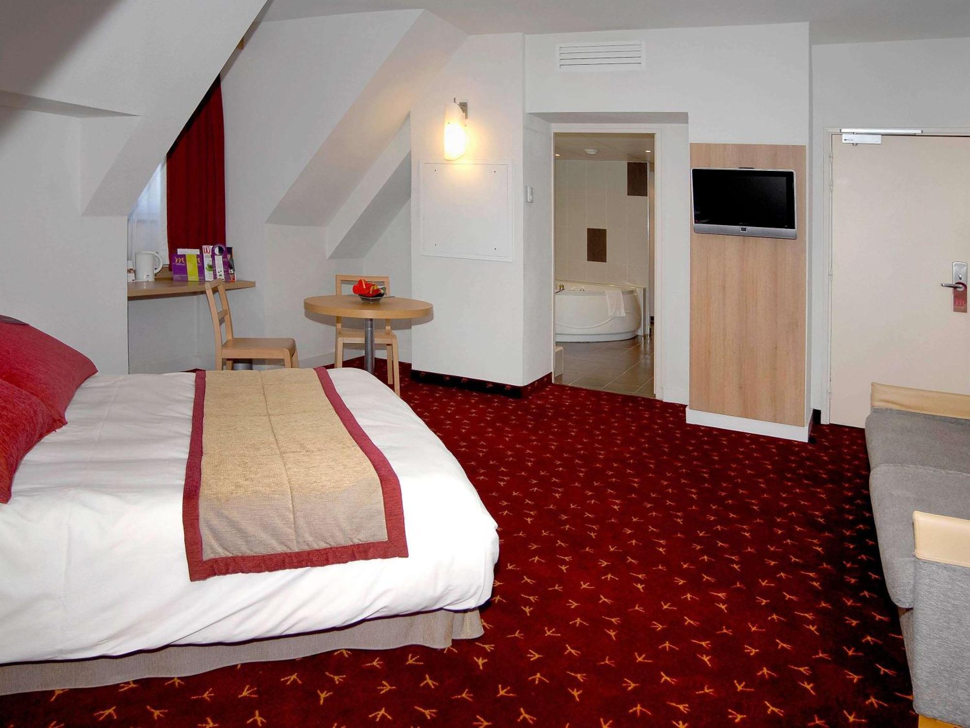 Mercure Abbeville Centre - Porte De La Baie De Somme Exterior photo